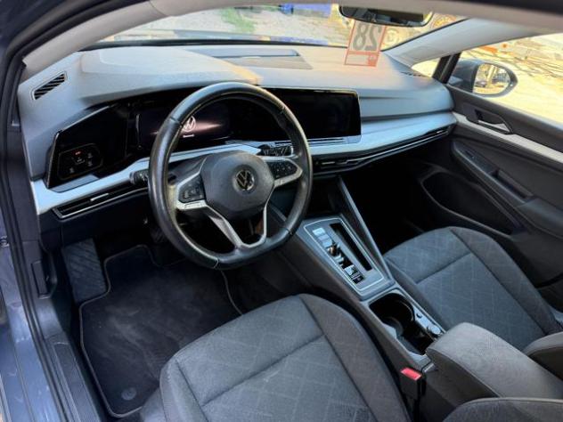 VOLKSWAGEN Golf 1.0 eTSI EVO DSG Life rif. 24157208 - Foto 9