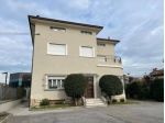 Immobile di 150 m² con 5 locali in affitto a Brescia