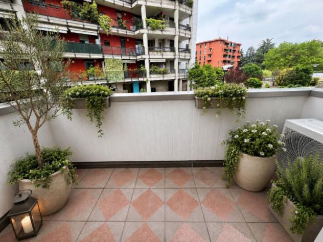 Appartamento di 106 m² con 3 locali e box auto doppio in affitto a Milano - Foto 10
