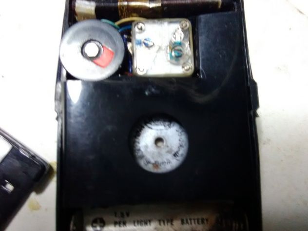 2 radio vintage an 1958 e 1960 in OM di marca HITACHI E SHARP - - Foto 6