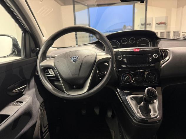 Lancia Ypsilon 1.2 69 CV 5 porte S&S Platinum - Foto 8