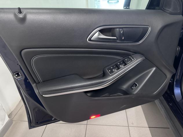 Mercedes-Benz GLA 200 d Automatic Sport - Foto 6