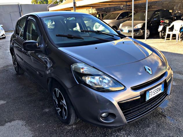 Renault Clio 1.5 dCi 20Th Edition 2011 Navigation - Foto 3
