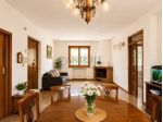 Appartamento ampio e luminoso, 3 camere e garage