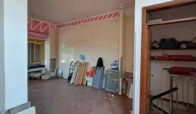 Immobile in asta di 65 m² con più di 5 locali in vendita a Mantova - Foto 3