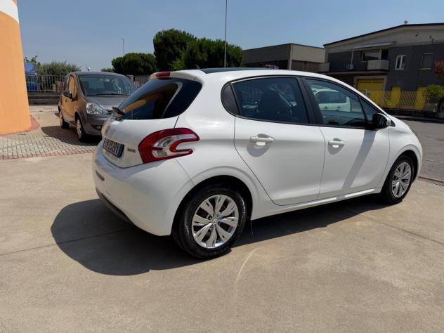 Peugeot 208 1.4 HDi 68 CV 5 porte Access - Foto 6