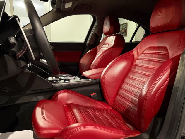 ALFA ROMEO GIULIA 2.2 AT8 Q4 VELOCE 2021 - Foto 9