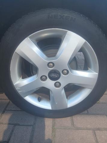 Ford Fiesta 1.2 5 porte benzina neopatentati - Foto 7