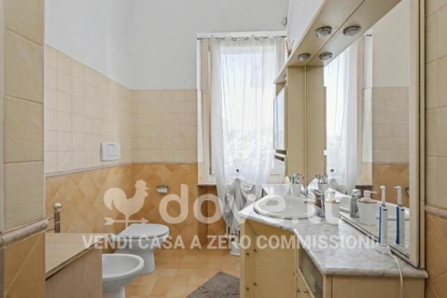 Casa indipendente di 260 m² con più di 5 locali e posto auto in vendita a Piacenza - Foto 15