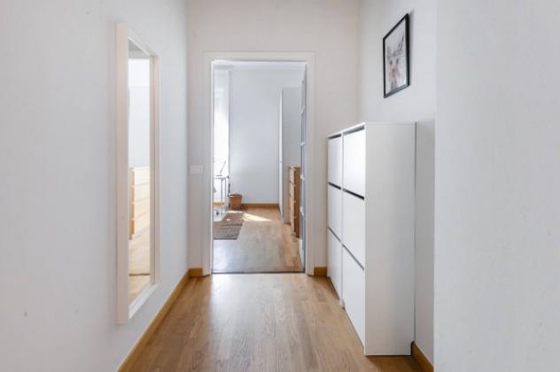 Appartamento di 12 m² con più di 5 locali in affitto a Milano - Foto 18