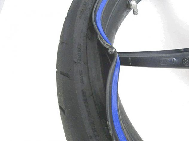 CERCHIO IN LEGA ANTERIORE 17 POLLICI TRIUMPH 675 STREET TRIPLE 2007 - 2012 T2000601 FRONT WHEEL DA RADDRIZZARE PNEUMATICO DA SOSTITUIRE - Foto 3
