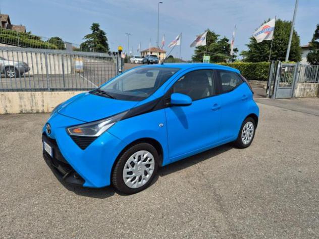 TOYOTA Aygo Connect 1.0 VVT-i 72 CV 5 porte x-cool MMT rif. 23949207 - Foto 2
