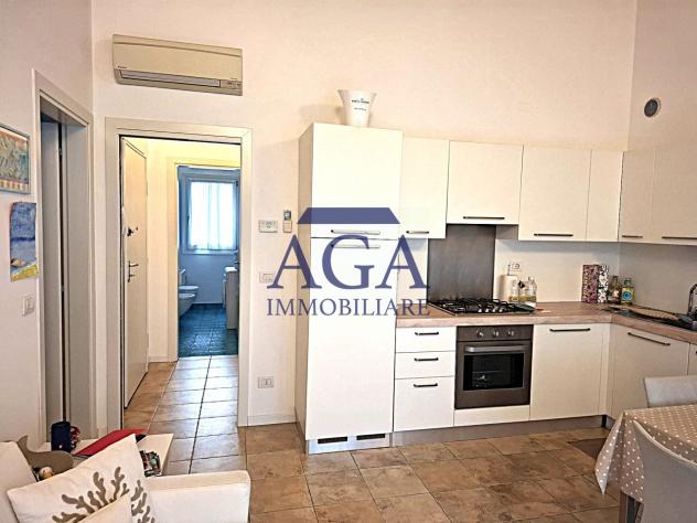 APPARTAMENTO INDIPENDENTE di 3 vani e di 66 mq (JESOLO) rif. AR83_6