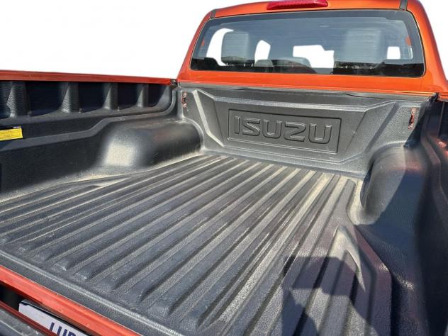 Isuzu D-MAX 1.9 td crew N60F 4x4 auto - Foto 9