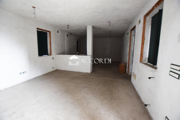 BIFAMILIARE di 10 vani e di 250 mq (POVEGLIANO) rif. SW136 - Foto 3