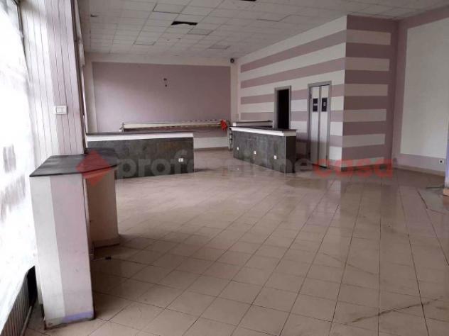 Immobile di 130 m² con 2 locali in affitto a Borgomanero - Foto 3