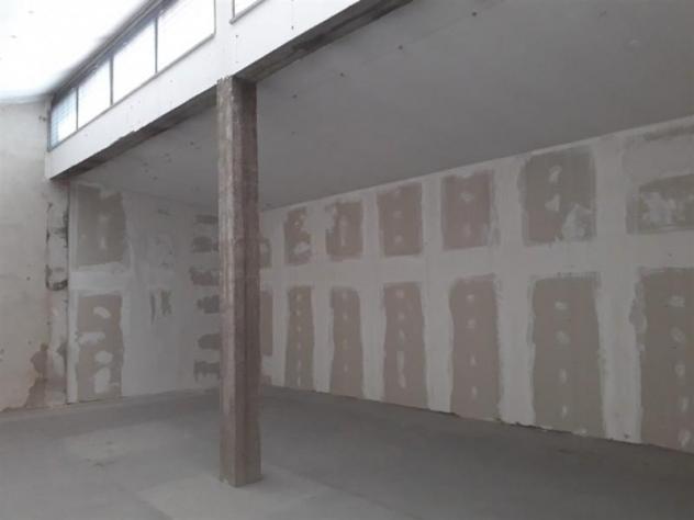 Locale comm.le/Fondo in affitto a Empoli 170 mq Rif: 951544