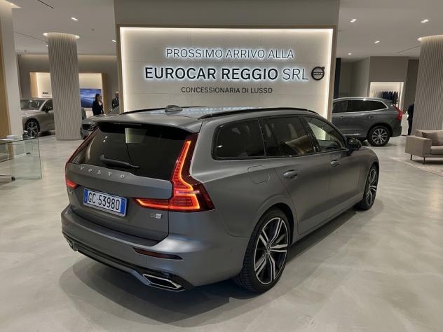 Volvo V60 2.0 B3 163CV Geartronic 8M R-design 10/2020 EURO 6D TEMP MY 21 - Foto 10