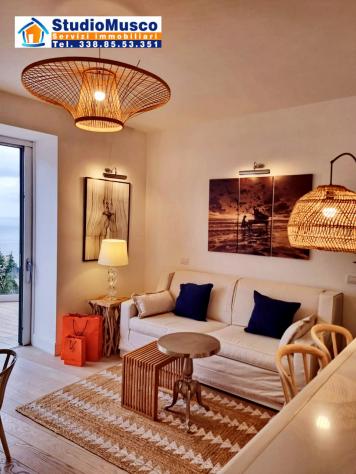 APPARTAMENTO di 3 vani e di 75 mq (CAPRI) rif. CVPZZ - Foto 17