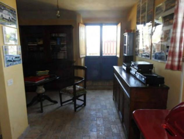 Immobile in asta di 434 m² con più di 5 locali e box auto in vendita a Teramo - Foto 13