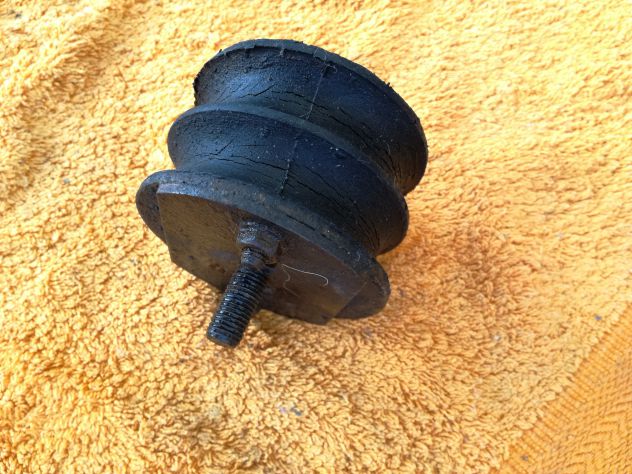 Supporto motore Fiat 131 ,silentblock.