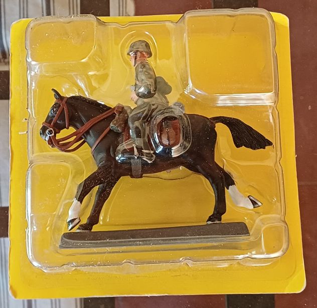 Soldatini in piombo a cavallo della Cassandra realizzati per De Agostini. - Foto 5