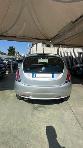 LANCIA YPSILON 1,2 - Foto 9