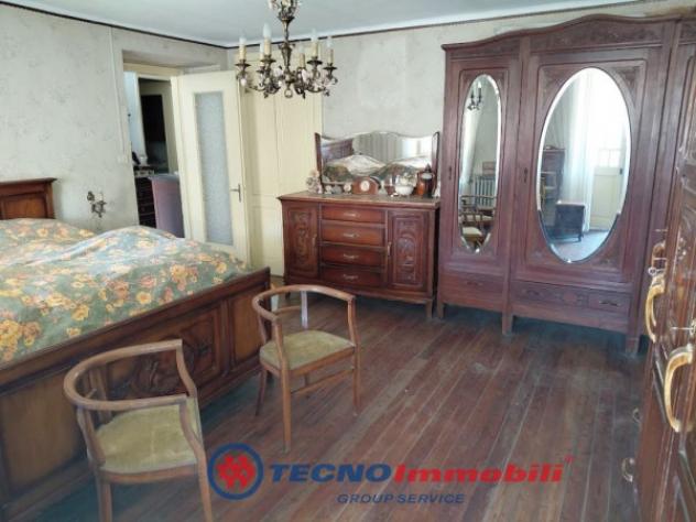 Casa indipendente di 150 m² con 5 locali e posto auto in vendita a Rocca Canavese - Foto 9
