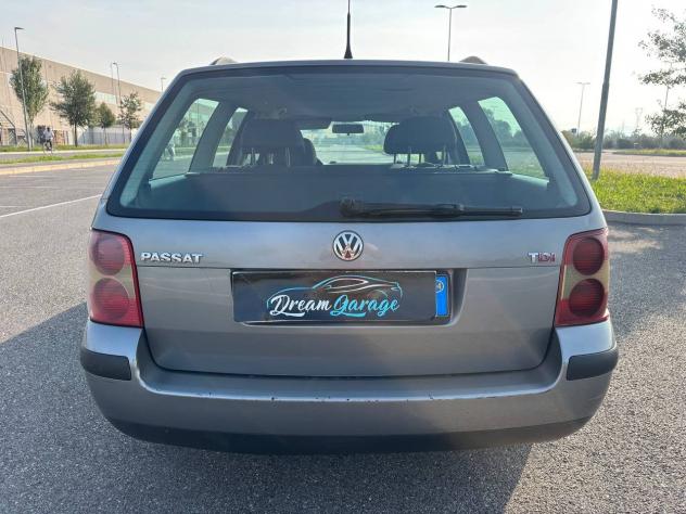 Volkswagen Passat NEOP. 1.9 Diesel 130cv - Foto 3