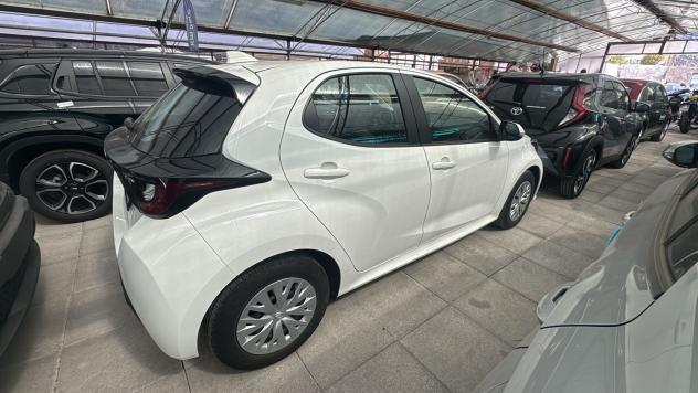 Toyota Yaris 1.5 Hybrid 5 porte Active USATO 2025 - Foto 6