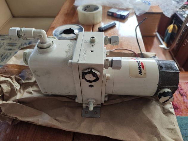 Pompa idraulica reversibile x pilota automatico - Foto 2