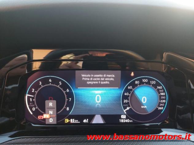 VOLKSWAGEN Golf 1.5 eTSI 150 CV EVO ACT DSG R-Line rif. 24107558 - Foto 9