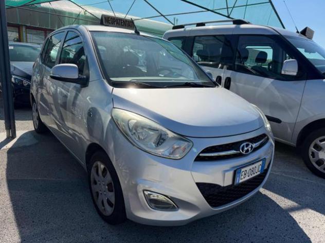 HYUNDAI i10 1.1 12V Active rif. 24152543 - Foto 2