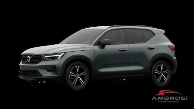 VOLVO XC40 B3 Mild hybrid Benzina Plus Dark rif. 23734754