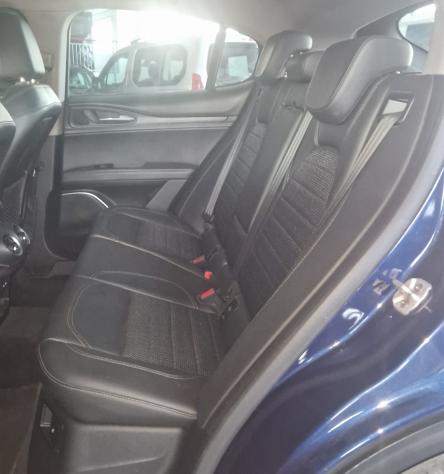 Alfa Romeo Stelvio Stelvio 2.2 t Executive Q4 210cv auto - Foto 9