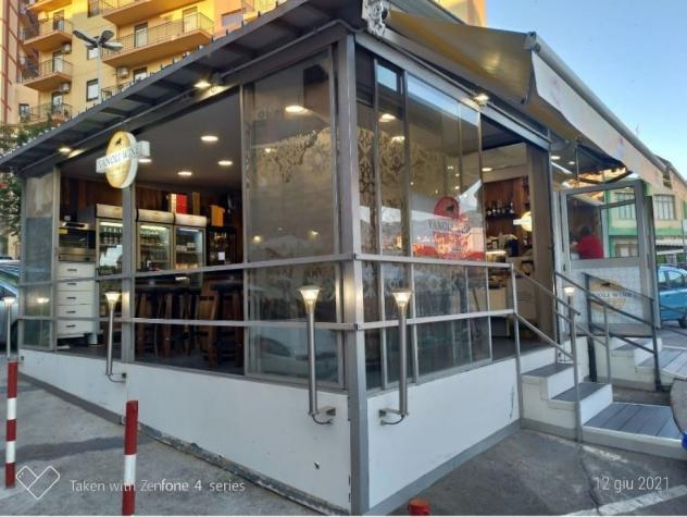 Chiosco con dehors somministrazione alimenti e bevande ottimamente attrezzato - Foto 12