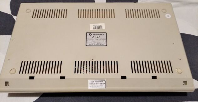 Commodore C64 con lettore cassette e imballo originale (LEGGERE BENE ANNUNCIO) - Foto 4