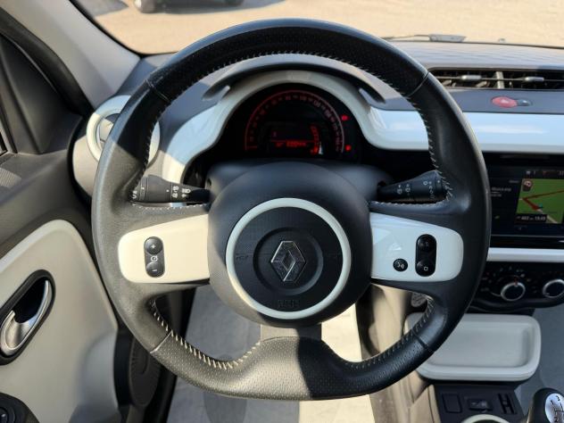 Renault Twingo 1.0 SCE BENZ 69CV S&S LOVELY 2016 - Foto 7