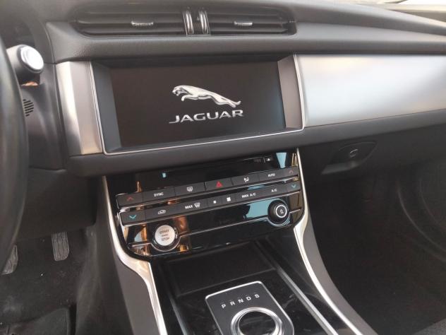 Jaguar XF - Foto 4