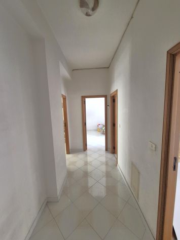 Fuorigrotta - Via Diocleziano - 3 Vani - 82 Mq - Buono Stato