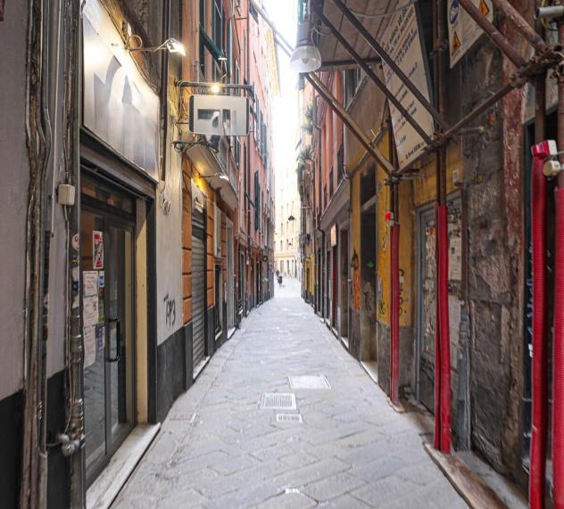 Locale commerciale in vendita a Genova