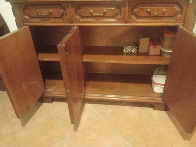 Credenza classica in legno con vetrina (1,40 m) – Divisibile - Foto 4