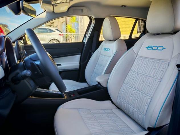 FIAT 600 Hybrid MHEV DCT La Prima 100 CV rif. 24216289 - Foto 8