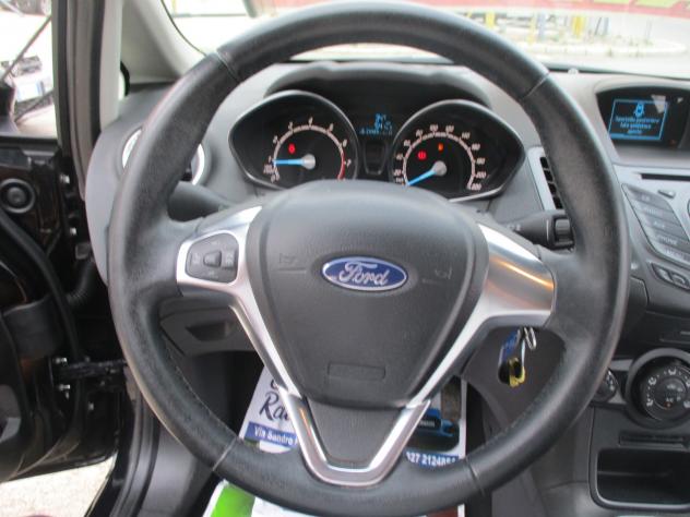 Ford Fiesta 1.2 60CV 5 porte Titanium 2014 - Foto 8
