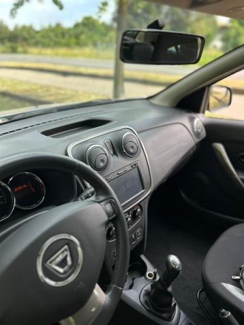 Dacia Duster 1.2 TCe 125CV 4x2 Laurte - Foto 9