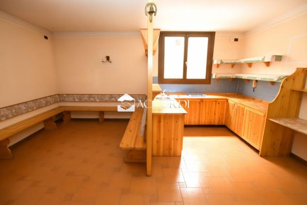 VILLA A SCHIERA di 4 vani e di 252 mq (CAERANO DI SAN MARCO) rif. CM5_1 - Foto 20