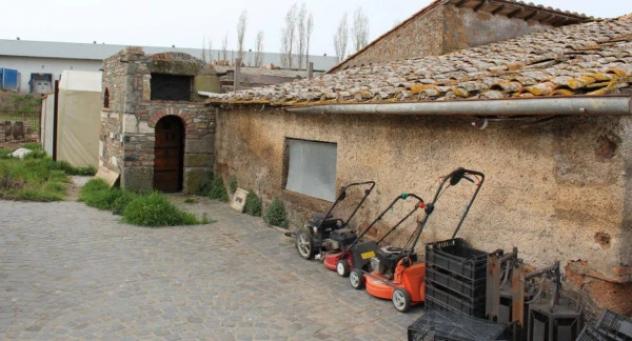 Immobile in asta di 270 m² con più di 5 locali in vendita a Vetralla - Foto 2