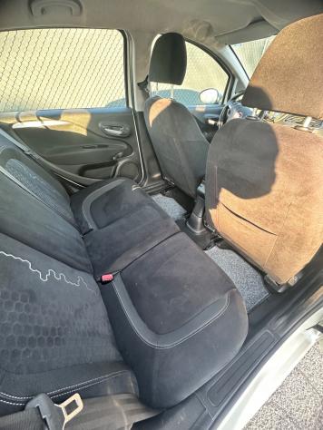 Fiat Punto 1.4 8V 5 porte Natural Power Lounge - Foto 10