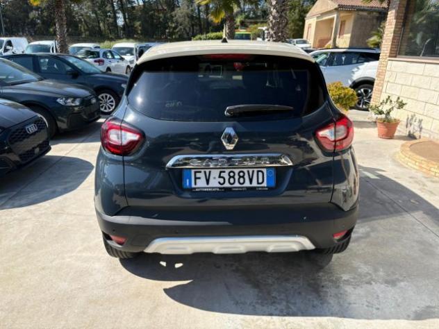 RENAULT Captur dCi 8V 90 CV EDC Sport Edition rif. 23482103 - Foto 5