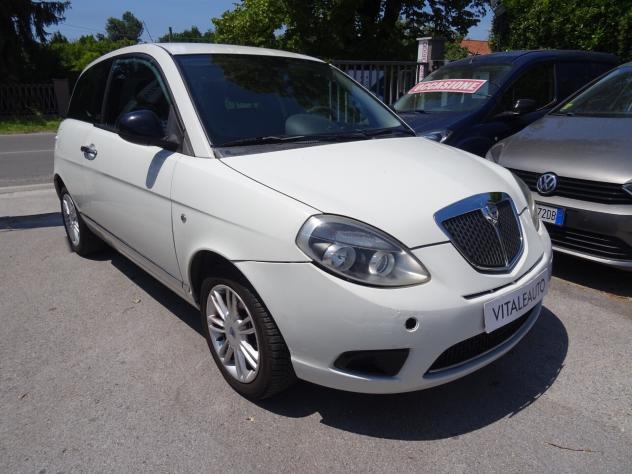 Lancia Ypsilon 1.2 69 CV UNYCA OK NEOPATENTATI - Foto 5